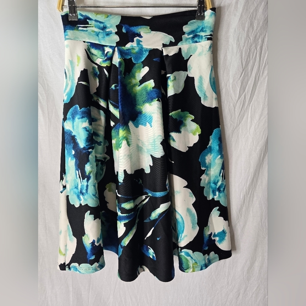 Paper moon floral skirt- Size Large